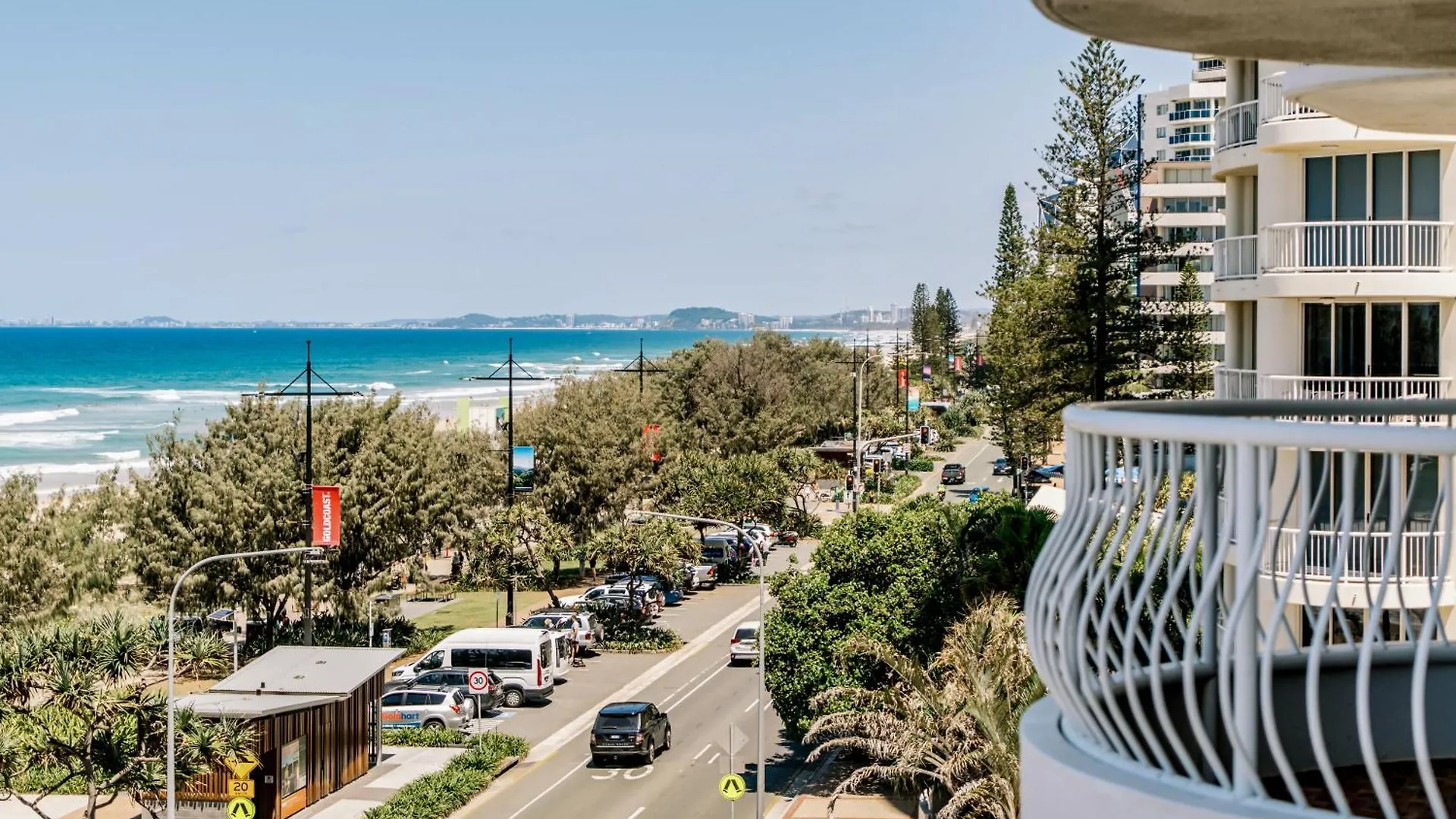 *** Aparthotel Olympus Beachfront Apartments Gold Coast Australia