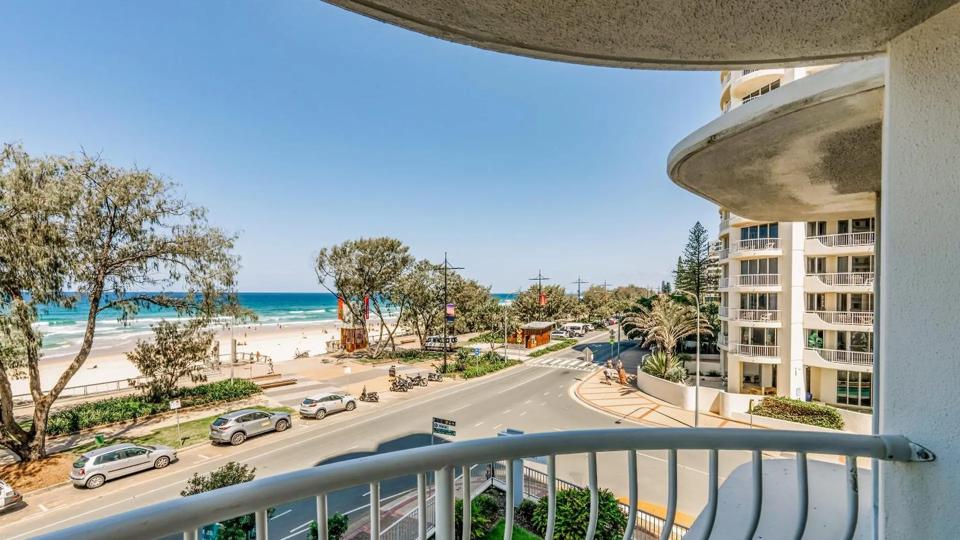 Aparthotel Olympus Beachfront Apartments Gold Coast