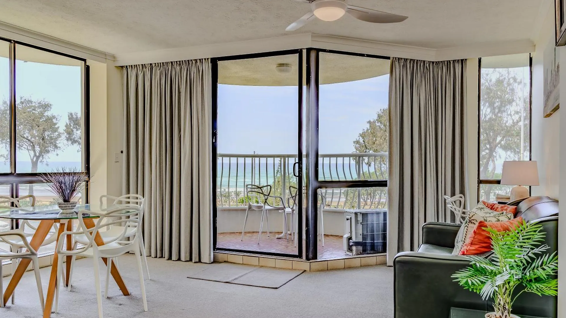 Olympus Beachfront Apartments Gold Coast Aparthotel